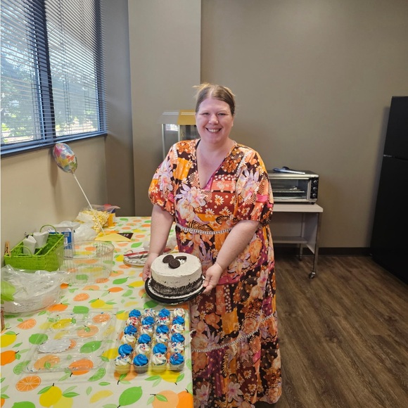 Meet your Posher, Amber - Picture 6 of 9